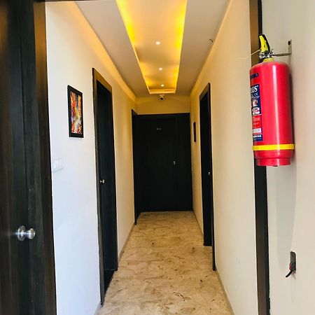 Hotel Divine Ιντόρ Εξωτερικό φωτογραφία
