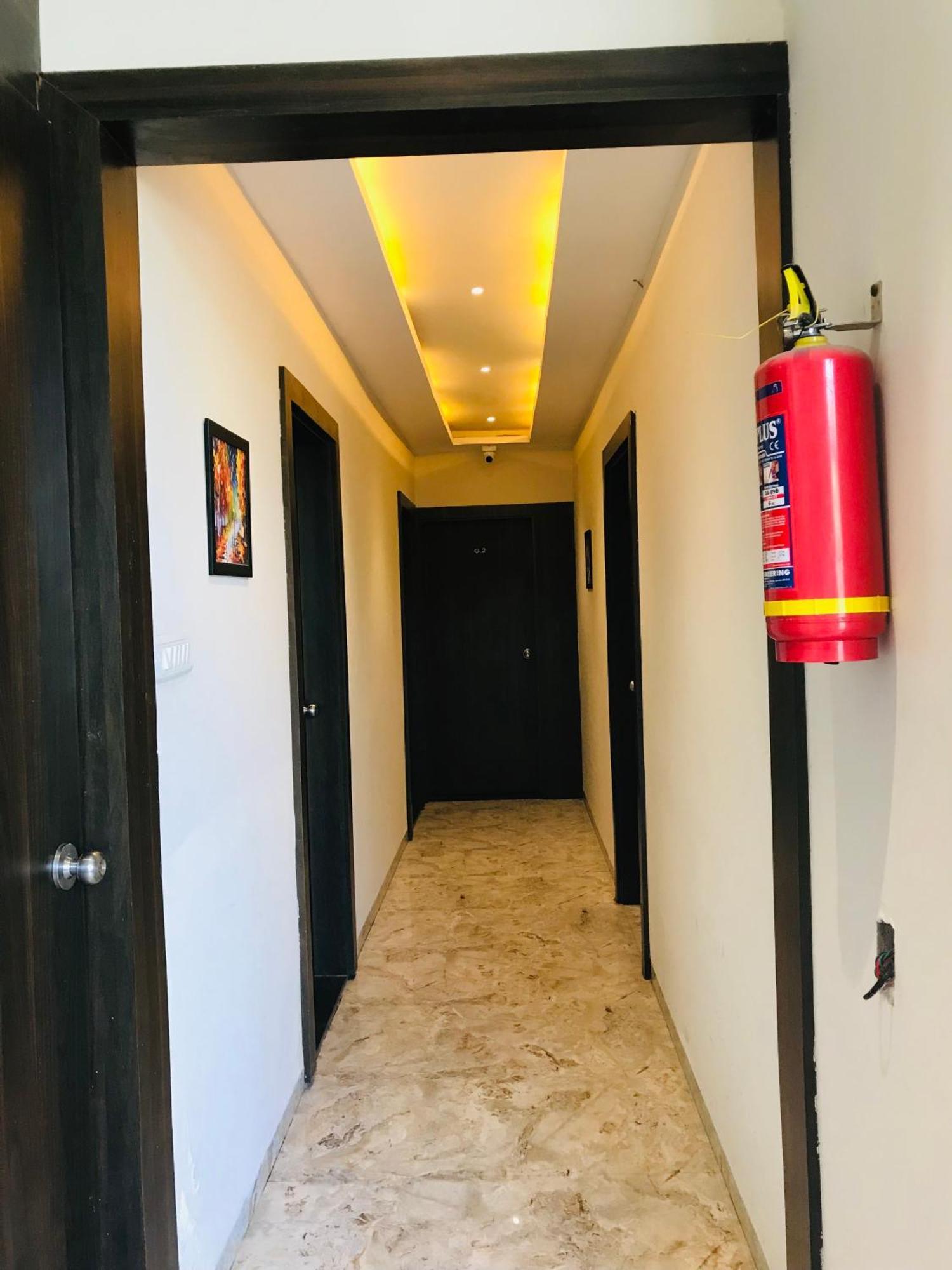 Hotel Divine Ιντόρ Εξωτερικό φωτογραφία