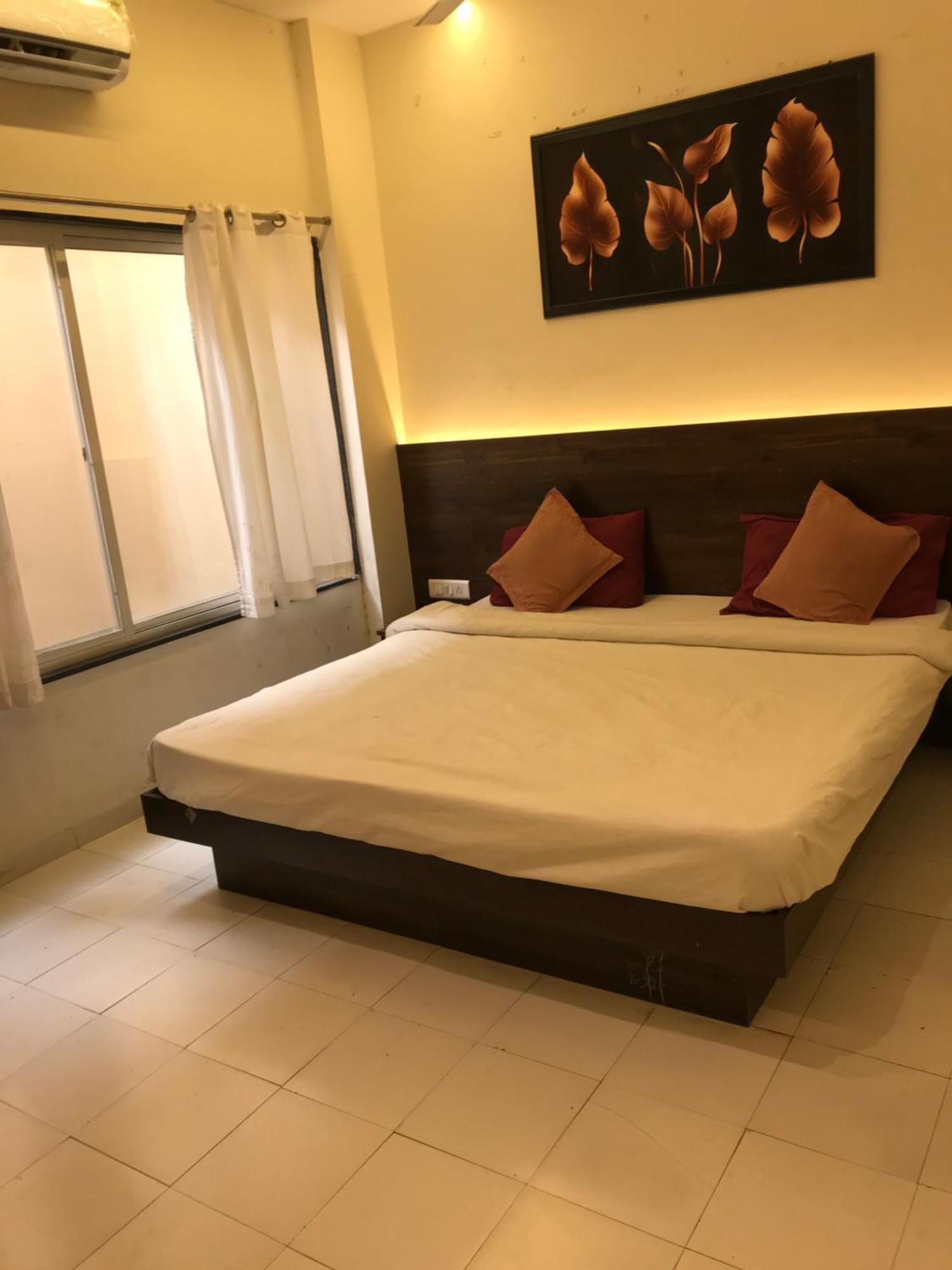 Hotel Divine Ιντόρ Εξωτερικό φωτογραφία