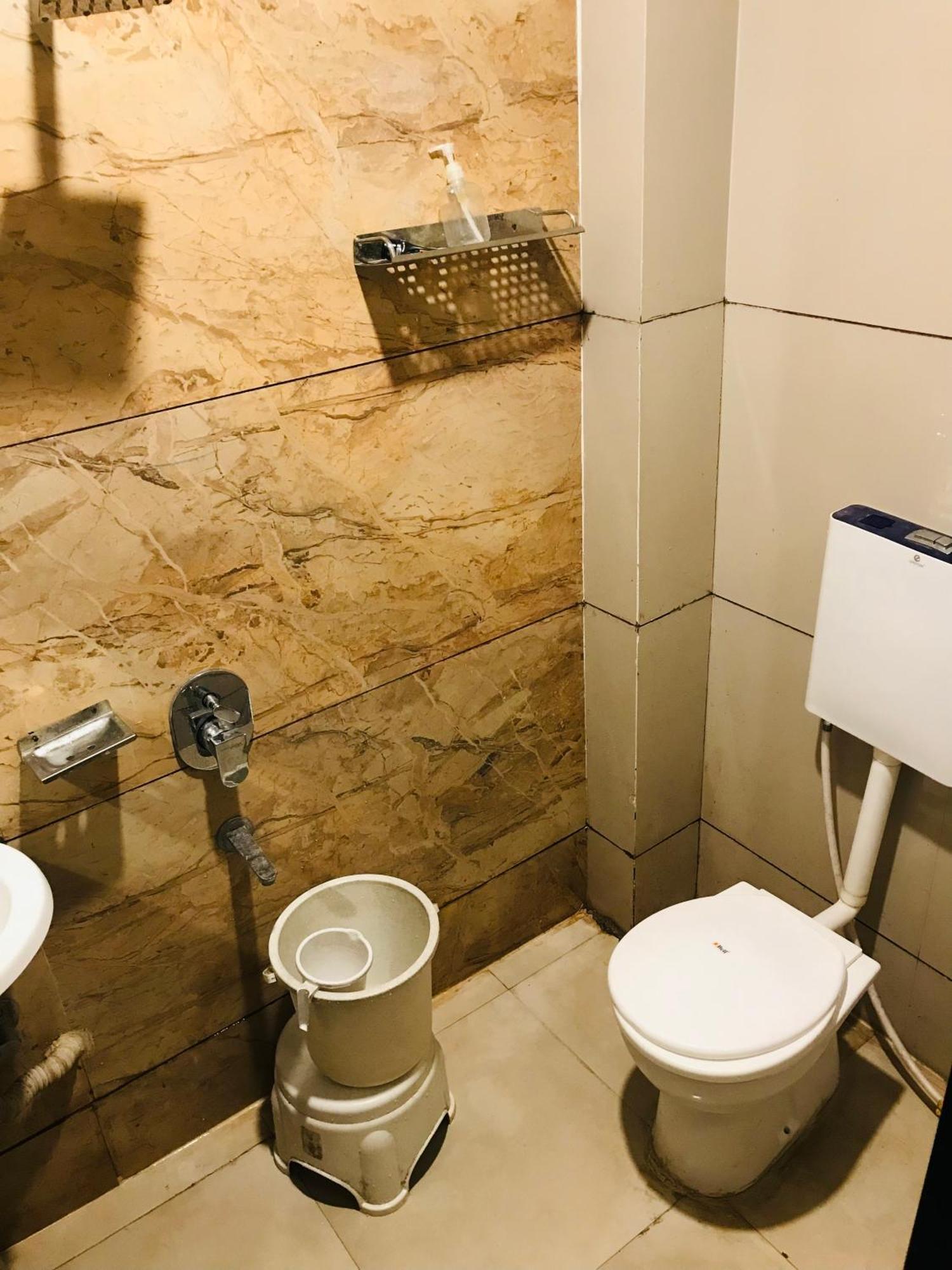 Hotel Divine Ιντόρ Εξωτερικό φωτογραφία